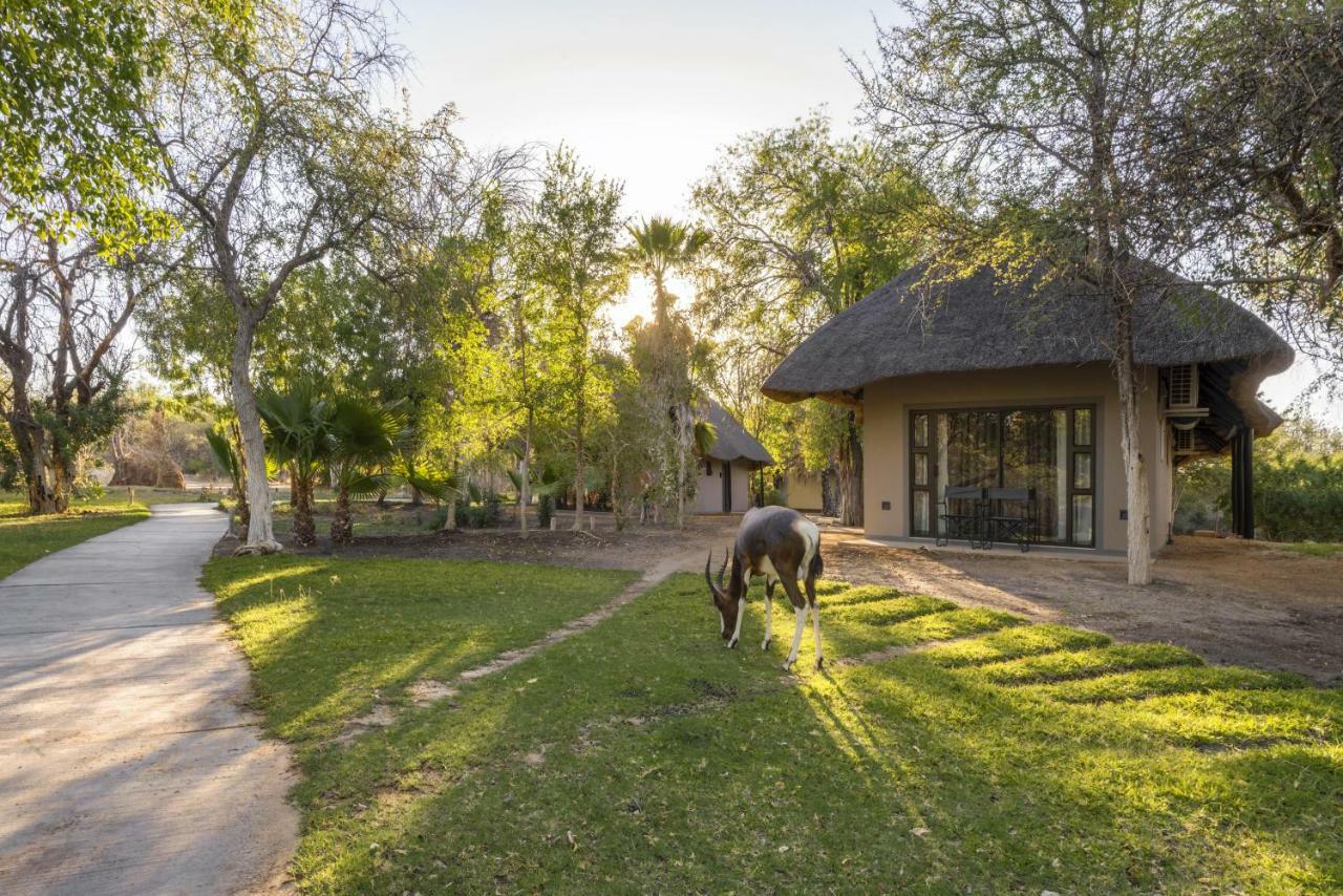 Villa Mokuti Etosha Fort Fort Namutoni Exterior foto